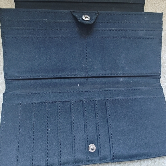 KENNETH COLE REACTION WOMEN'S TRIFOLD FLAP SNAP WALLET - Picture 5 of 7